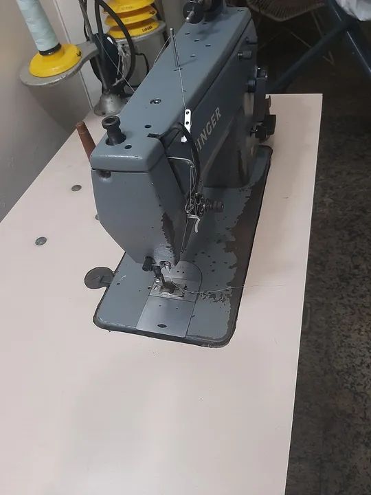 Maquina de costura Singer Industrial - Foto 4