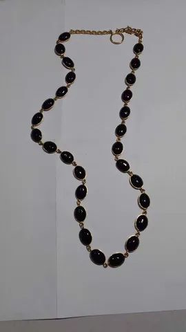 Colar em dourado e preto - Foto 2