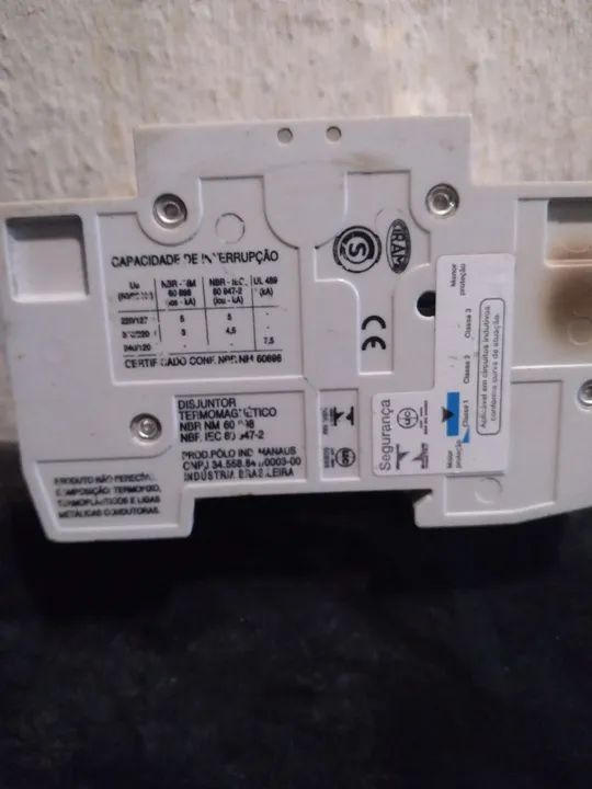 Disjuntores  trifásico  - Foto 3