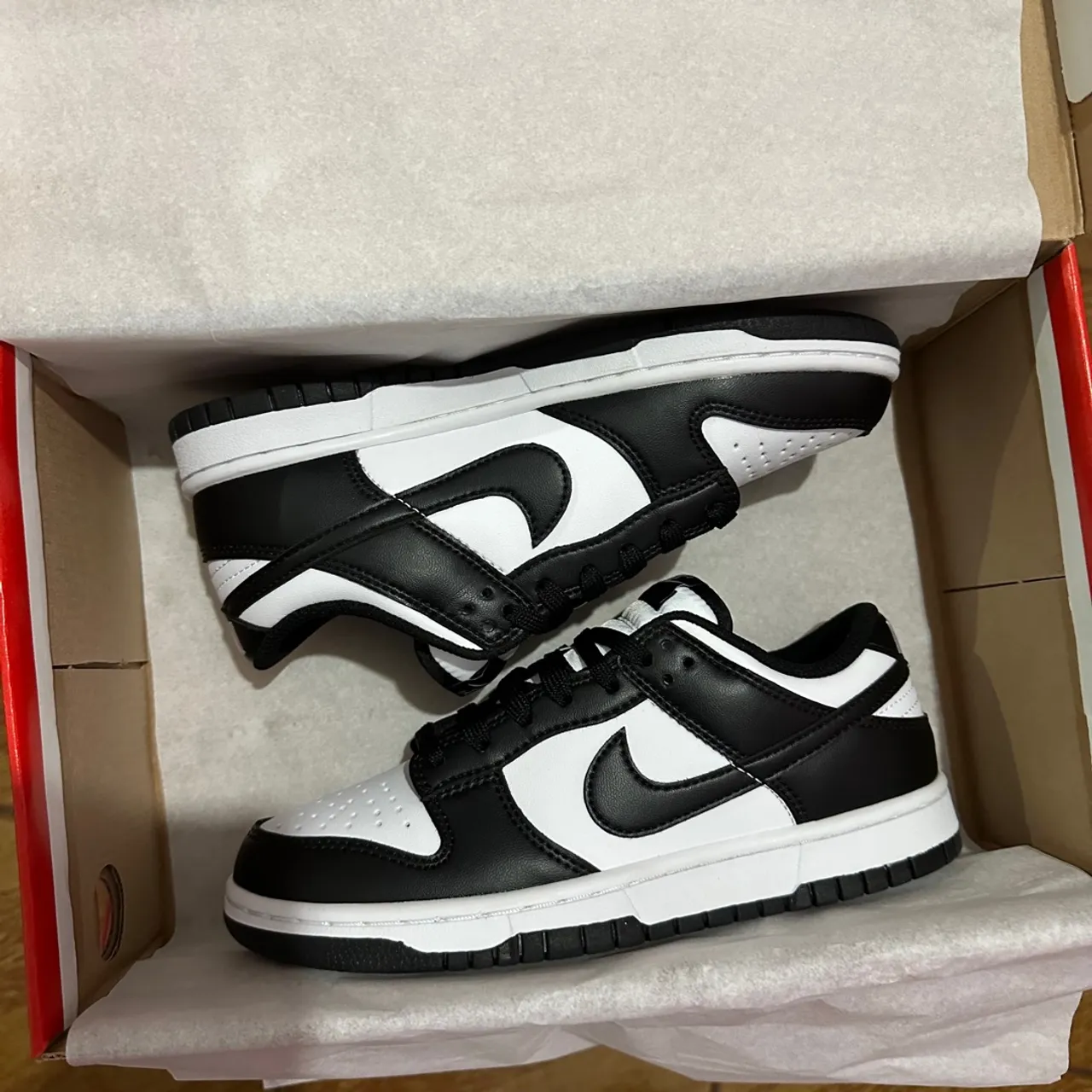 Nike Dunk Low Black Panda 34 Feminino