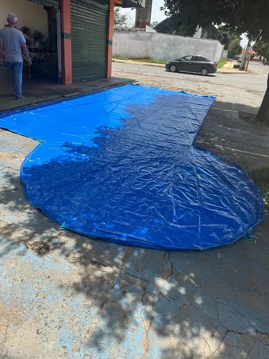 Lona para piscina azul semi nova  - Foto 3