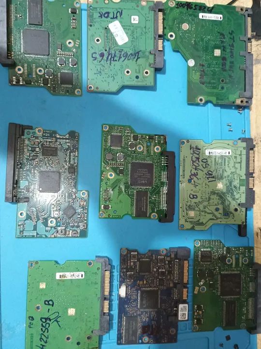 HDs e placas de HDs sata de Pc e notebooks para Retirada de peças - Foto 6