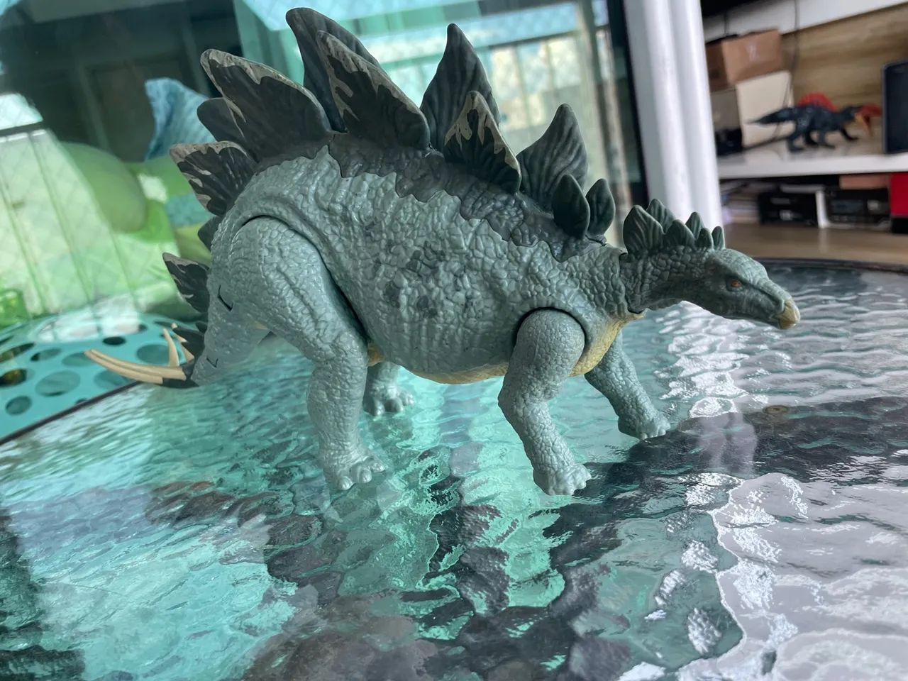 ESTEGOSSAURO Jurassic World Mattel