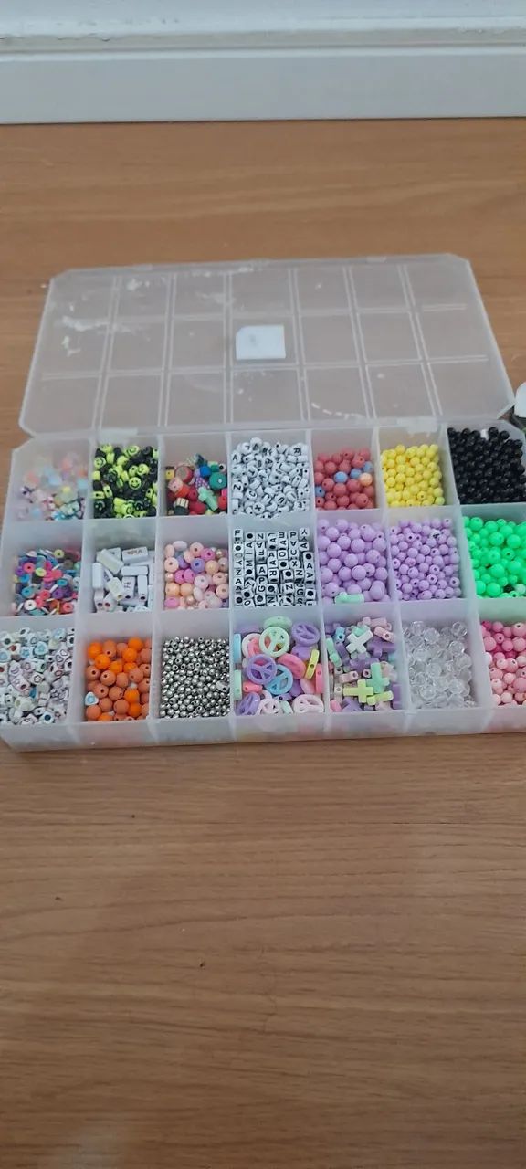 Kit de miçangas para pulseiras e colares