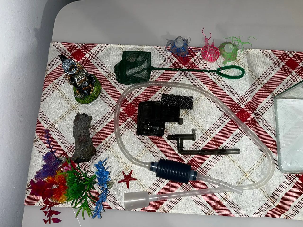 Aquário 16 Litros (35x20x23) + Decoração Completa + Kit Limpeza - Foto 5