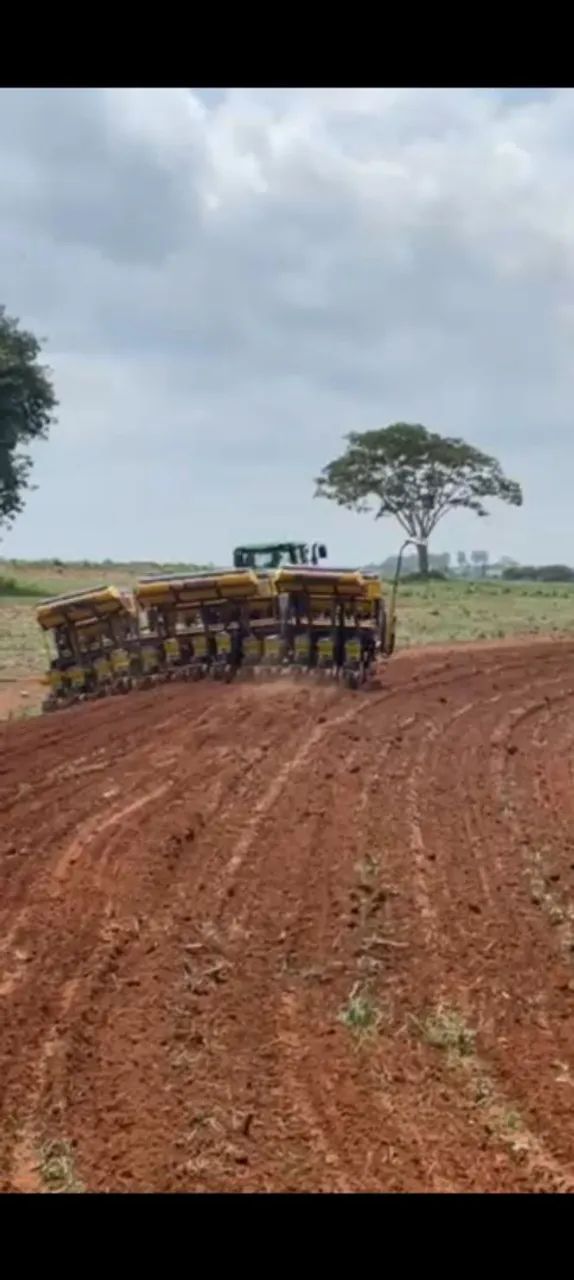 Plantadeira tatu pst trio flex articulada  - Foto 6