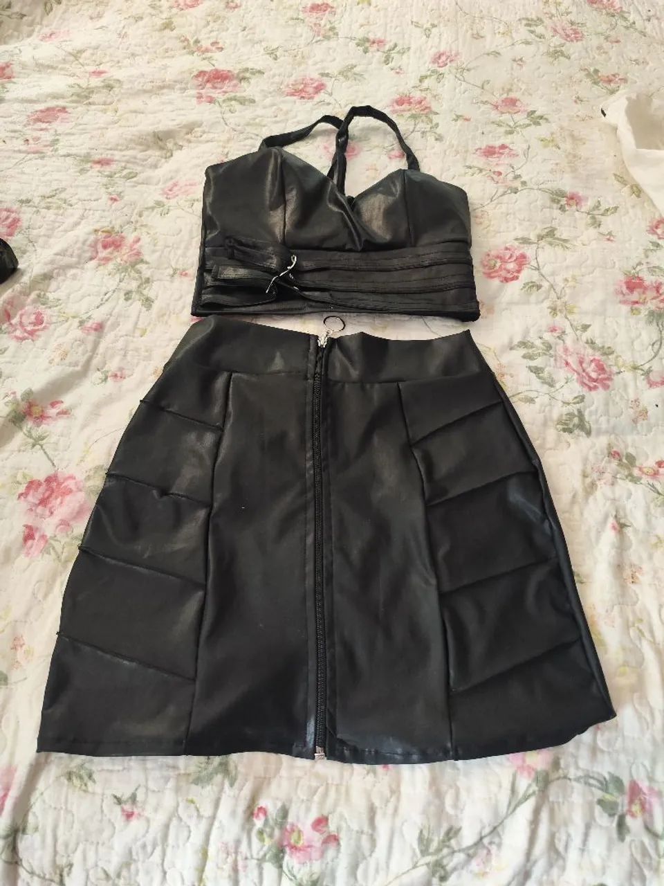 Conjunto sensual sexy P/M courino