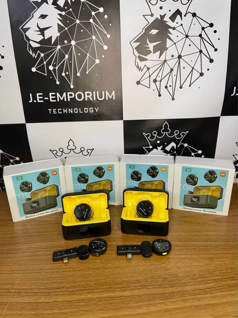 ? Xiaomi Microfone de Lapela J6 Sem Fio - Sua Gravação Profissional ao Alcance das Mãos! 