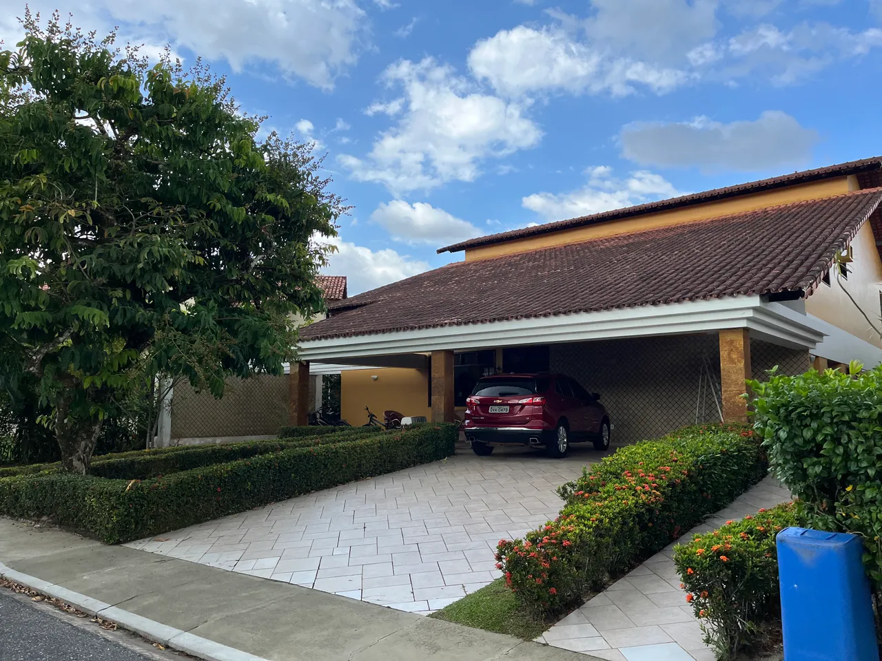 Vendo/Alugo casa 7 quartos no Cristalville