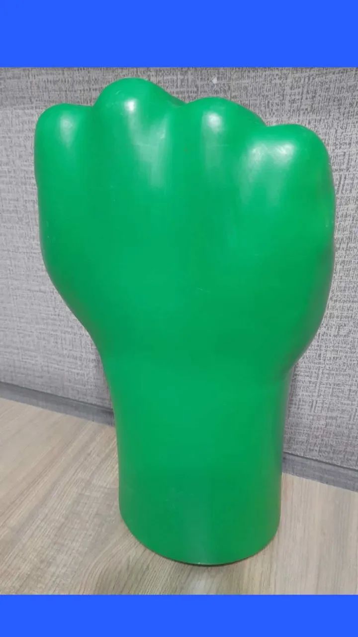 Brinquedo mão do Hulk para brincar, decorar... - Foto 2