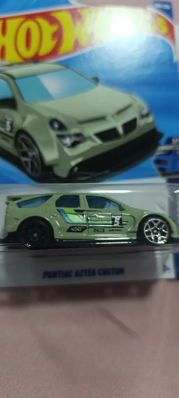 Hot Wheels Pontiac Aztek Custom