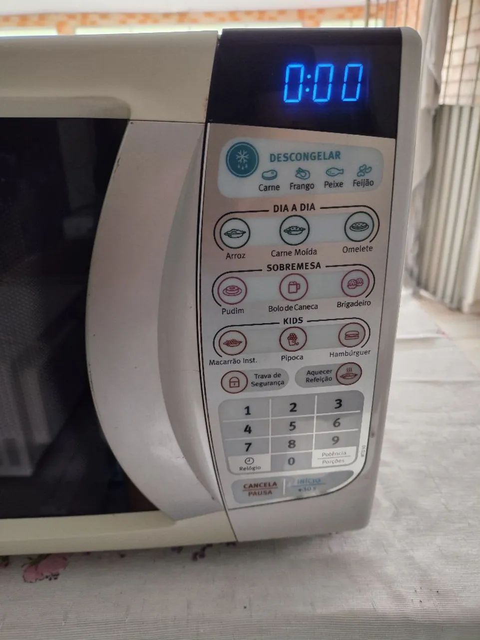 Microondas Electrolux,20 lts, entrego e garantia  - Foto 2