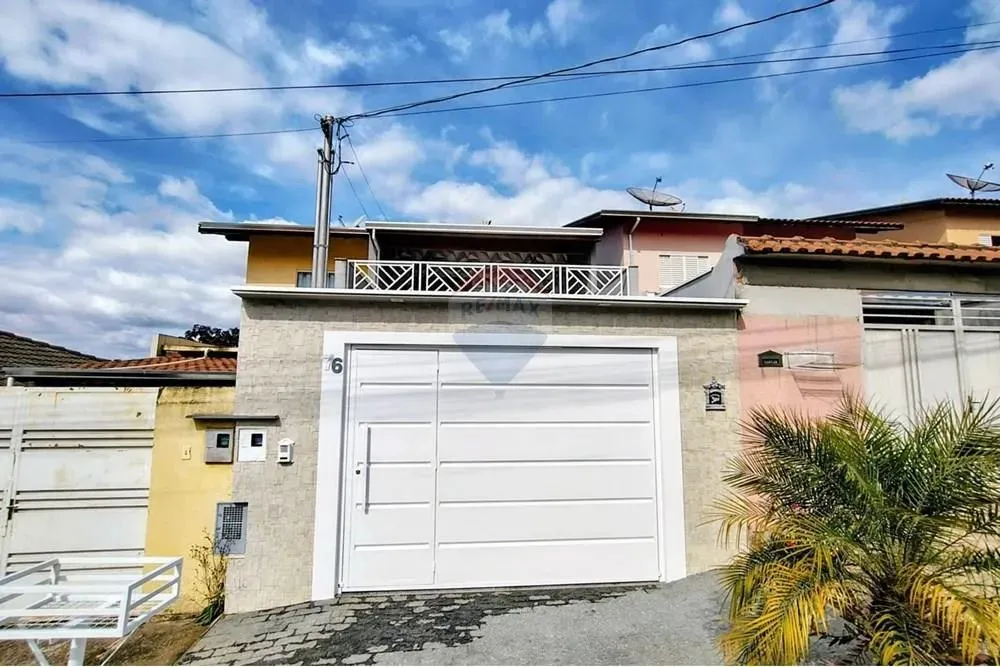 Aluga-se linda casa espaço gourmet no Santa teresa em Poços de Caldas