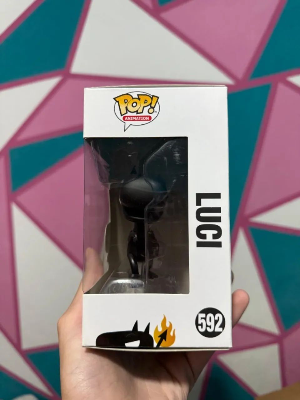 NOVO E RARO Funko Pop Luci Desencanto c/ protetor  - Foto 3