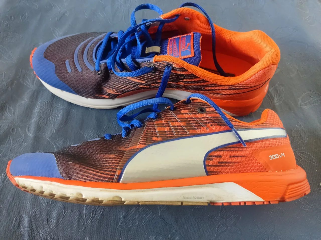 Tênis Puma 300v4 - Conforto e Performance