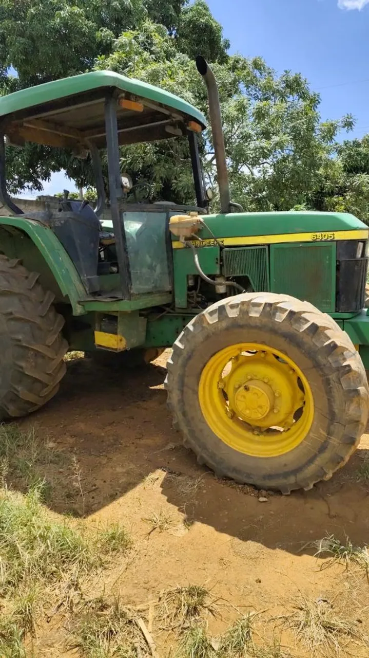 Trator John Deere 6405