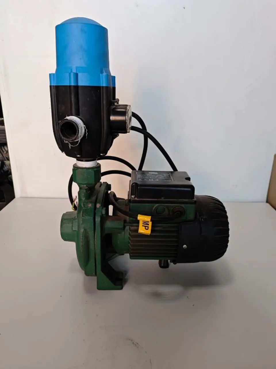 Bomba D'água Com Controle de Pressão Automático