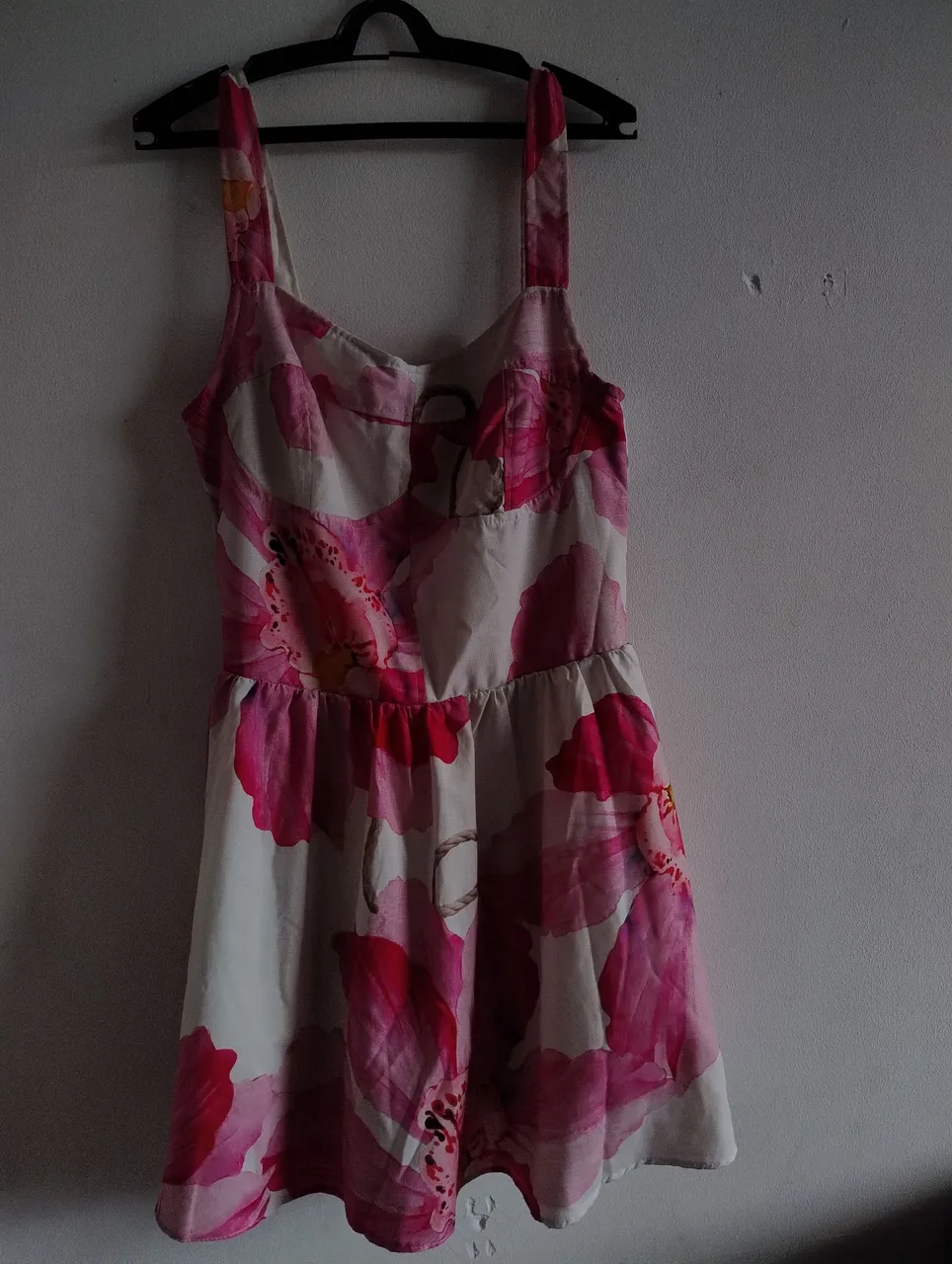Vestido Floral Rosa e Branco