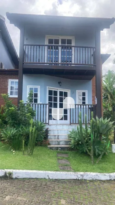 Chalé em condomínio localizado em Penedo, Itatiaia/RJ.