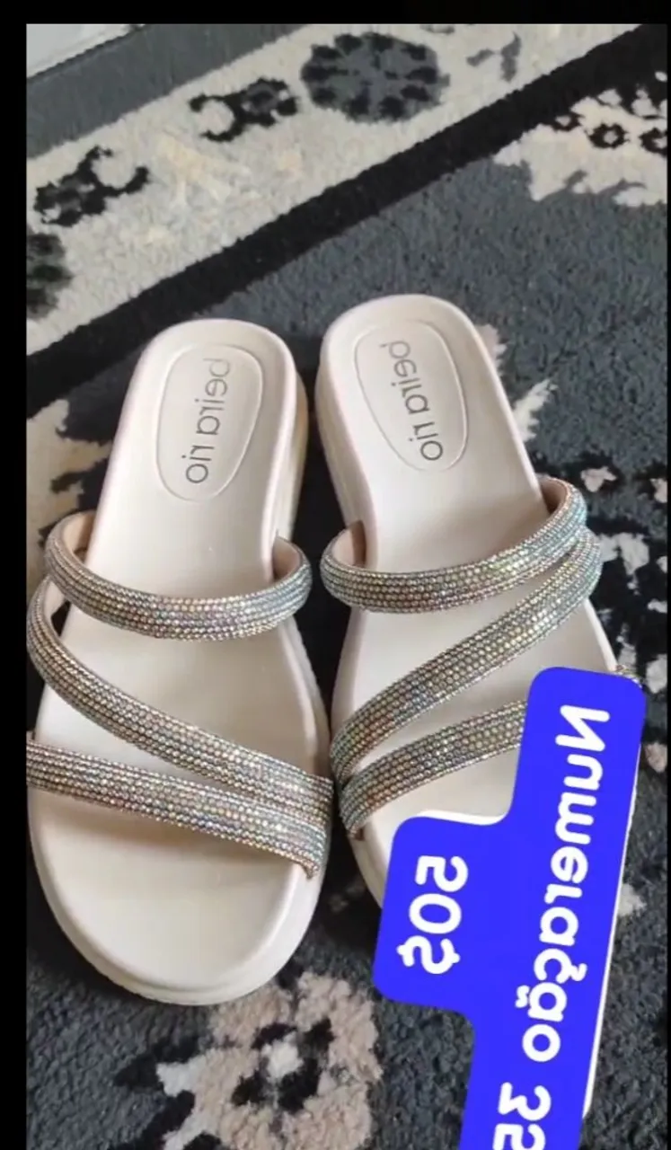 Papete branca com strass
