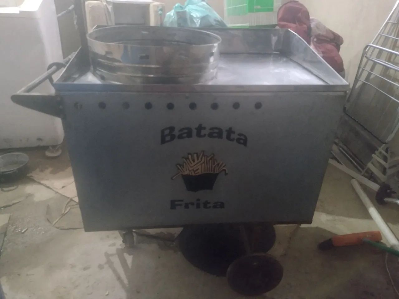 Vendo carrinho de batata 600 resis - Foto 2