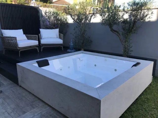 Banheira Jacuzzi Spa64169919241217120