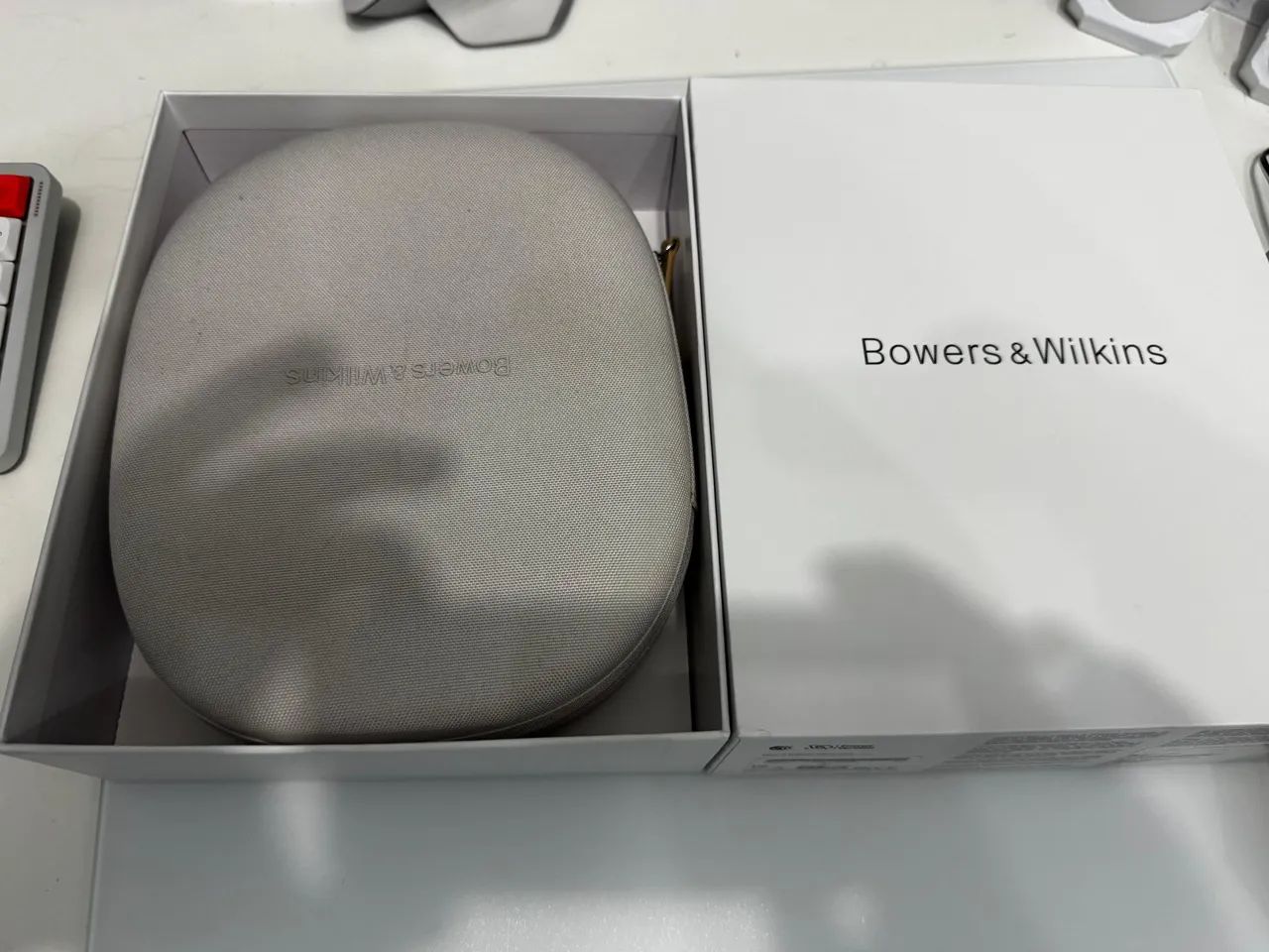 Fone Bluetooth ANC Audiófilo Flagship Bowers & Wilkins PX8 Bronze64297409533059122
