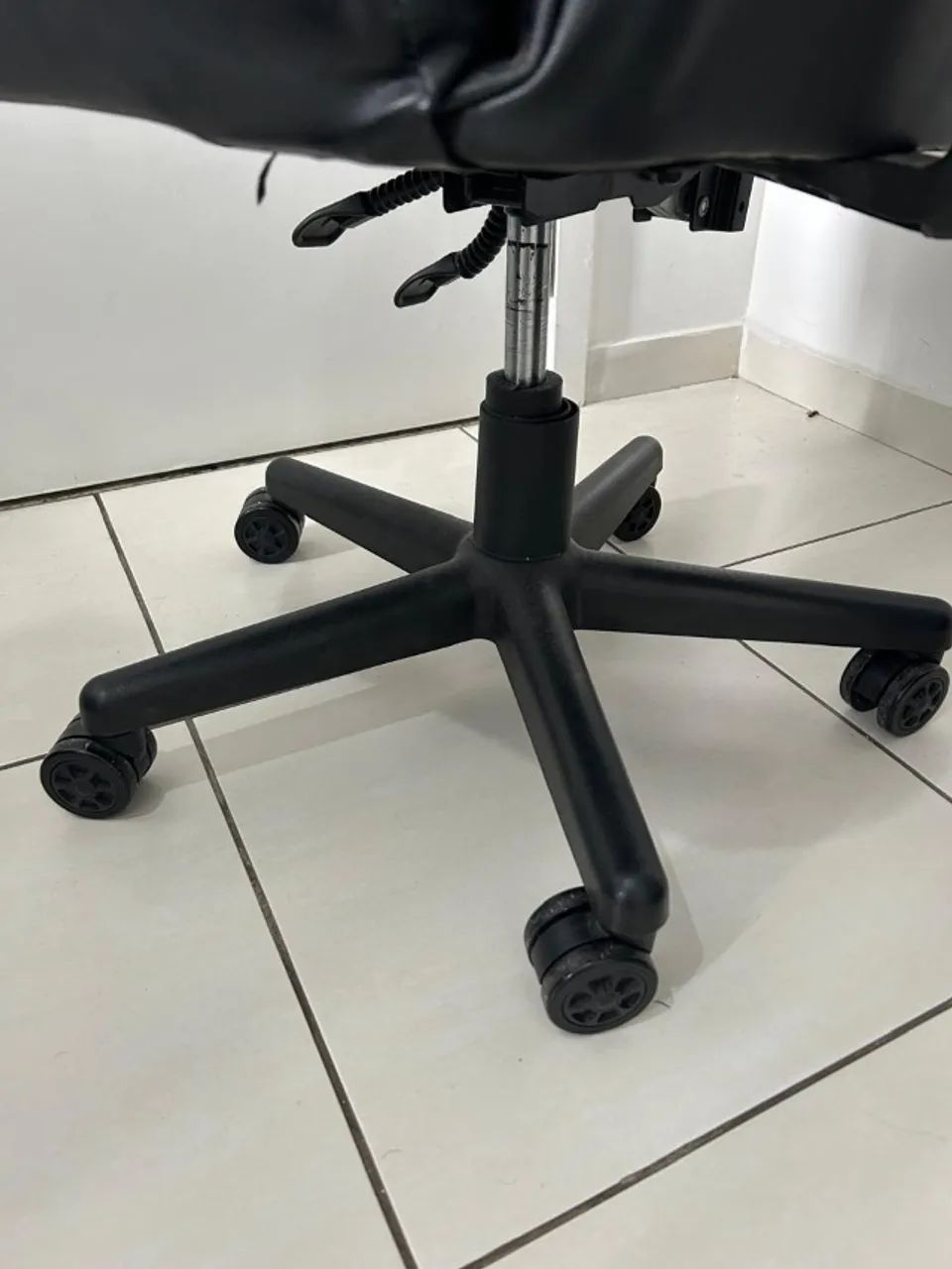 Cadeira gamer conservada - Foto 3