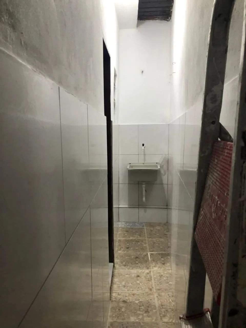 Aluga se casa na chacrinha próx brt ipase  - Foto 4