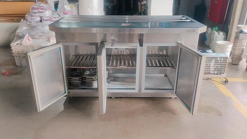 Condimentadora 1,48x0,50+ Prateleira 20cm + Gaveta para lixo (motor acoplado 220v)Krasinox