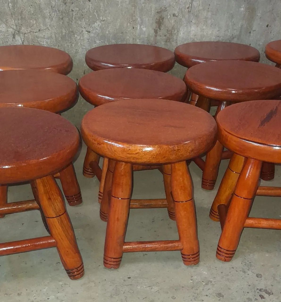 Selling solid wood stools64386069005443120