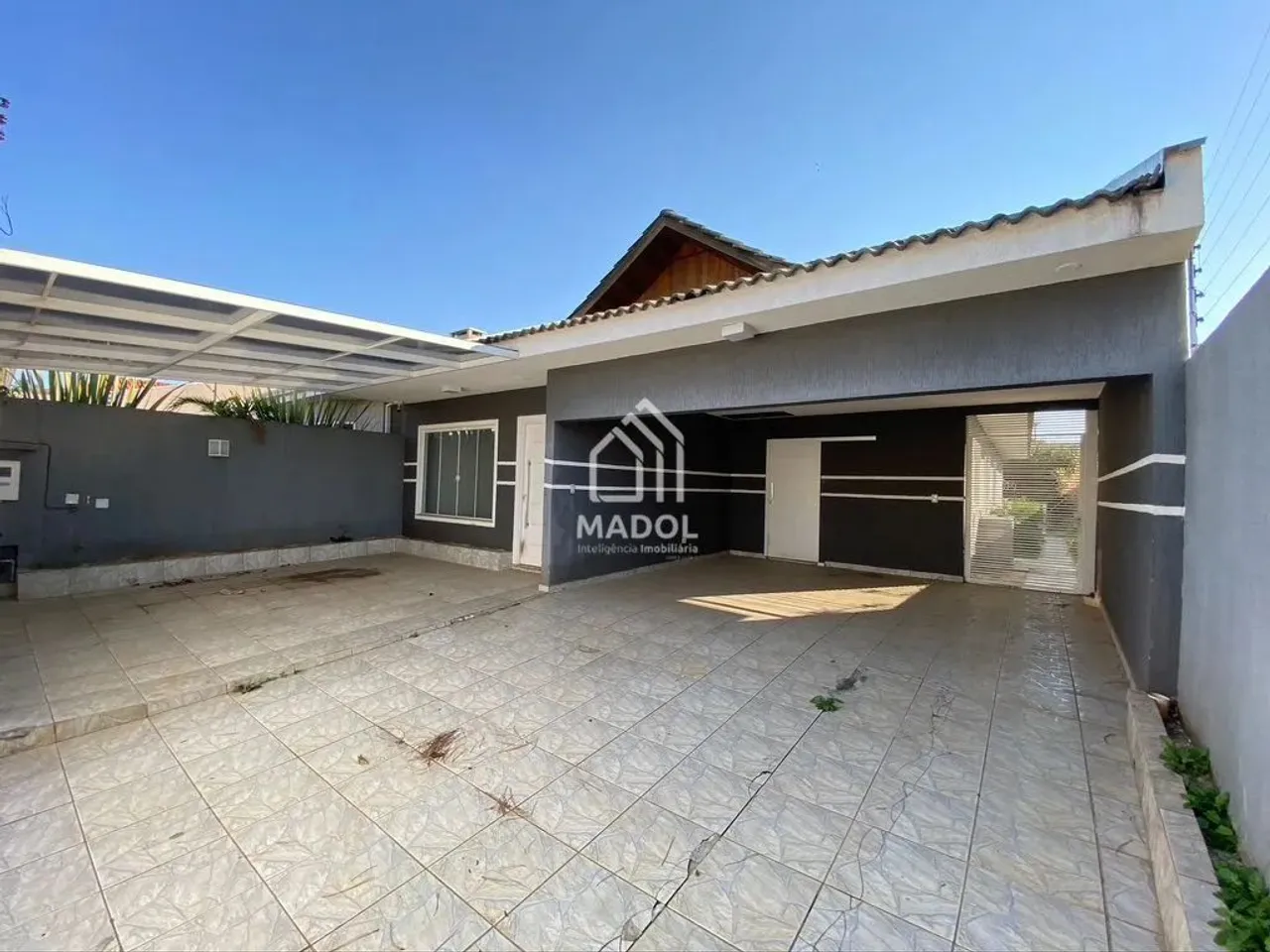 Casa à Venda em Jardim Carvalho, Ponta Grossa - PR