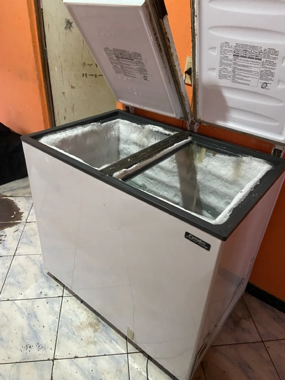 Freezer Horizontal Esmaltec