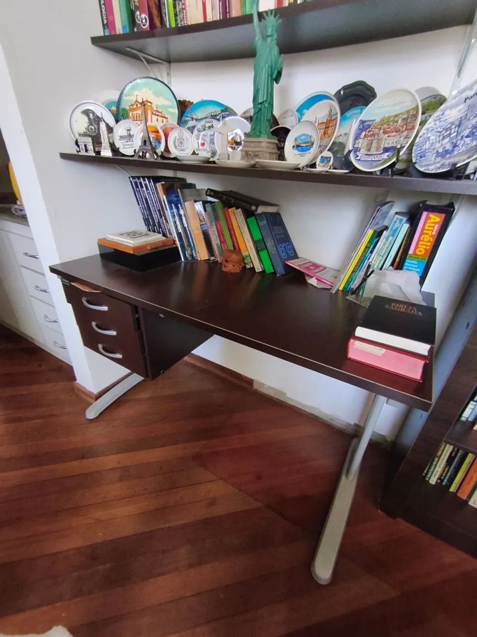 Mesa escritório Escrivaninha Moderna e Funcional