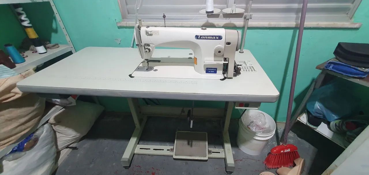 Maquina industrial reta