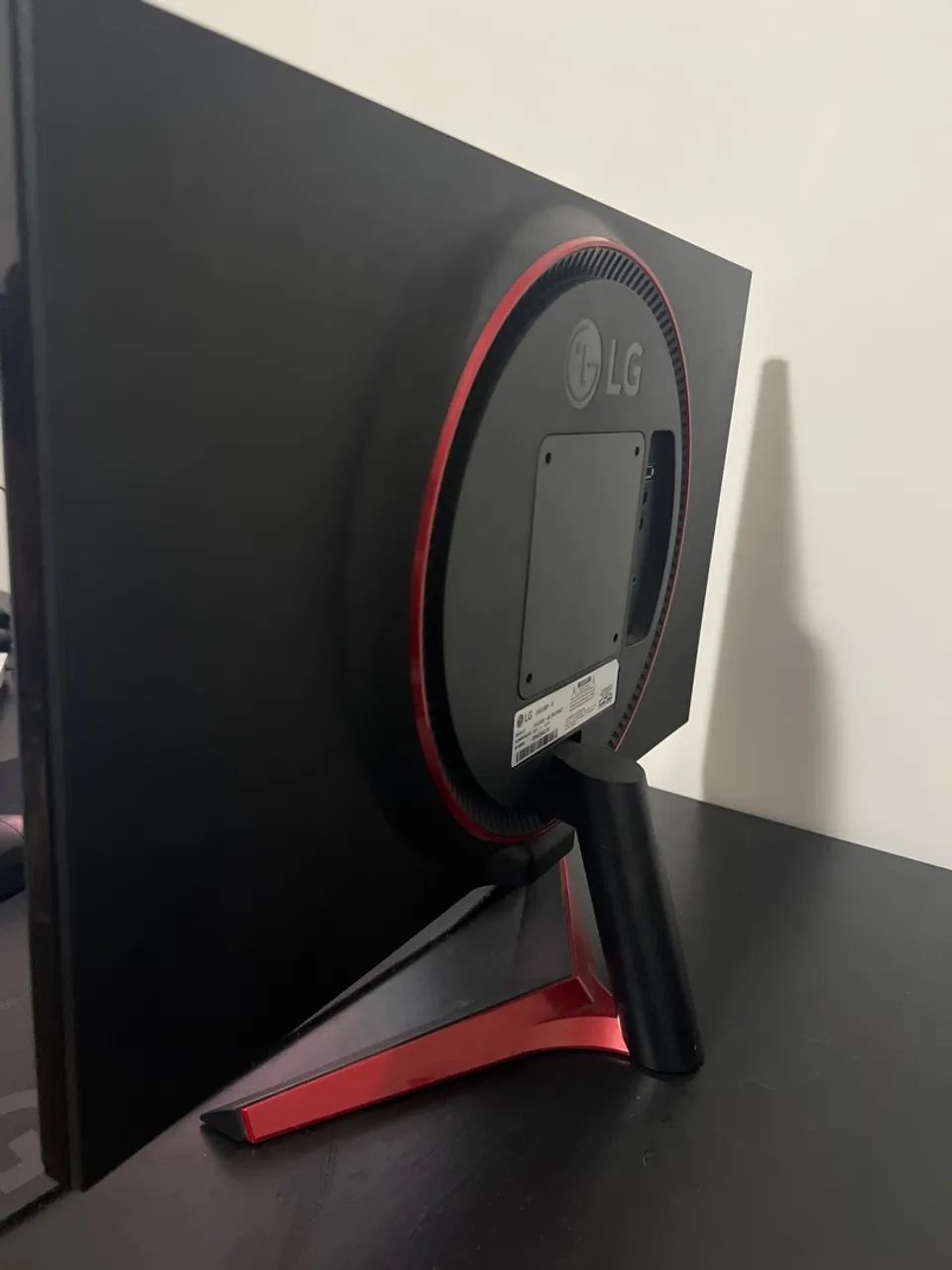 Monitor Gamer LG 24 polegadas Full HD 144Hz - Foto 2