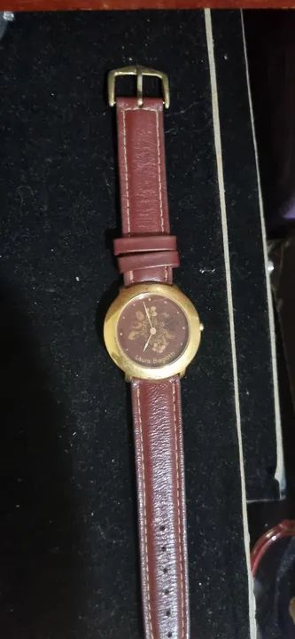 Relógio de pulso antigo