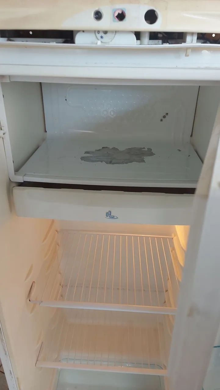 Electrolux 263L (NÃO GELA) - Foto 3