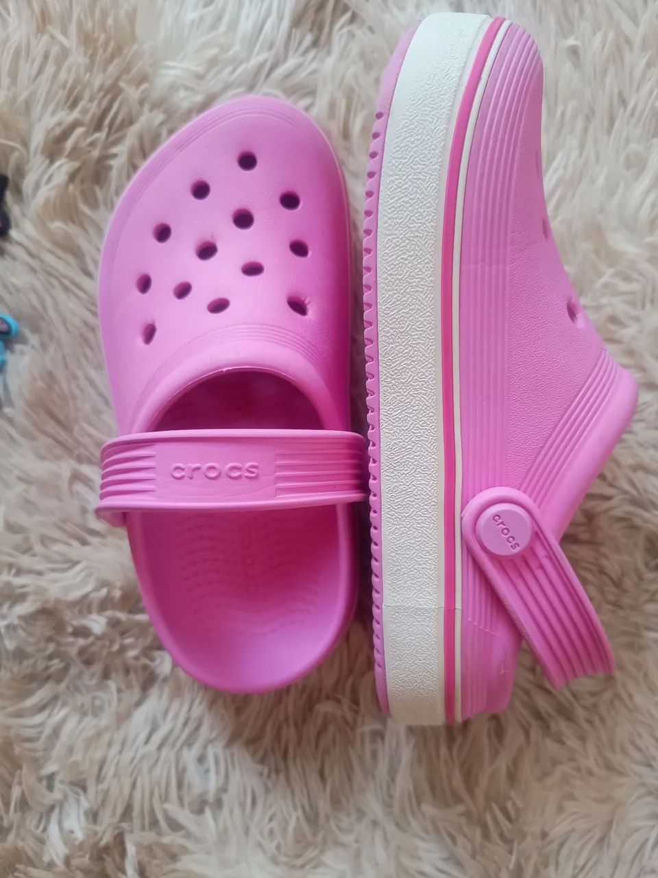 Crocs Rosa com Acessórios Charmosos ( original) - Foto 4