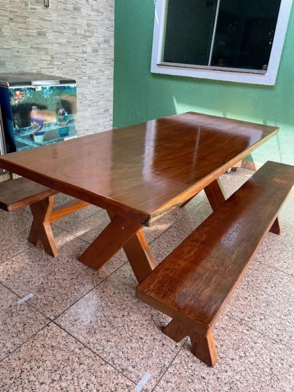Mesa Artesanal de madeira pura com bancos