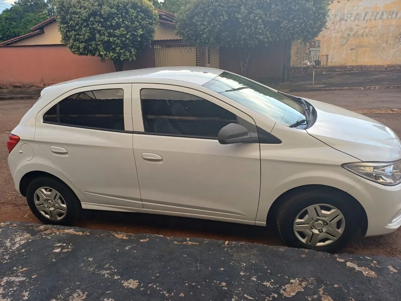 Onix 2014 - Foto 2