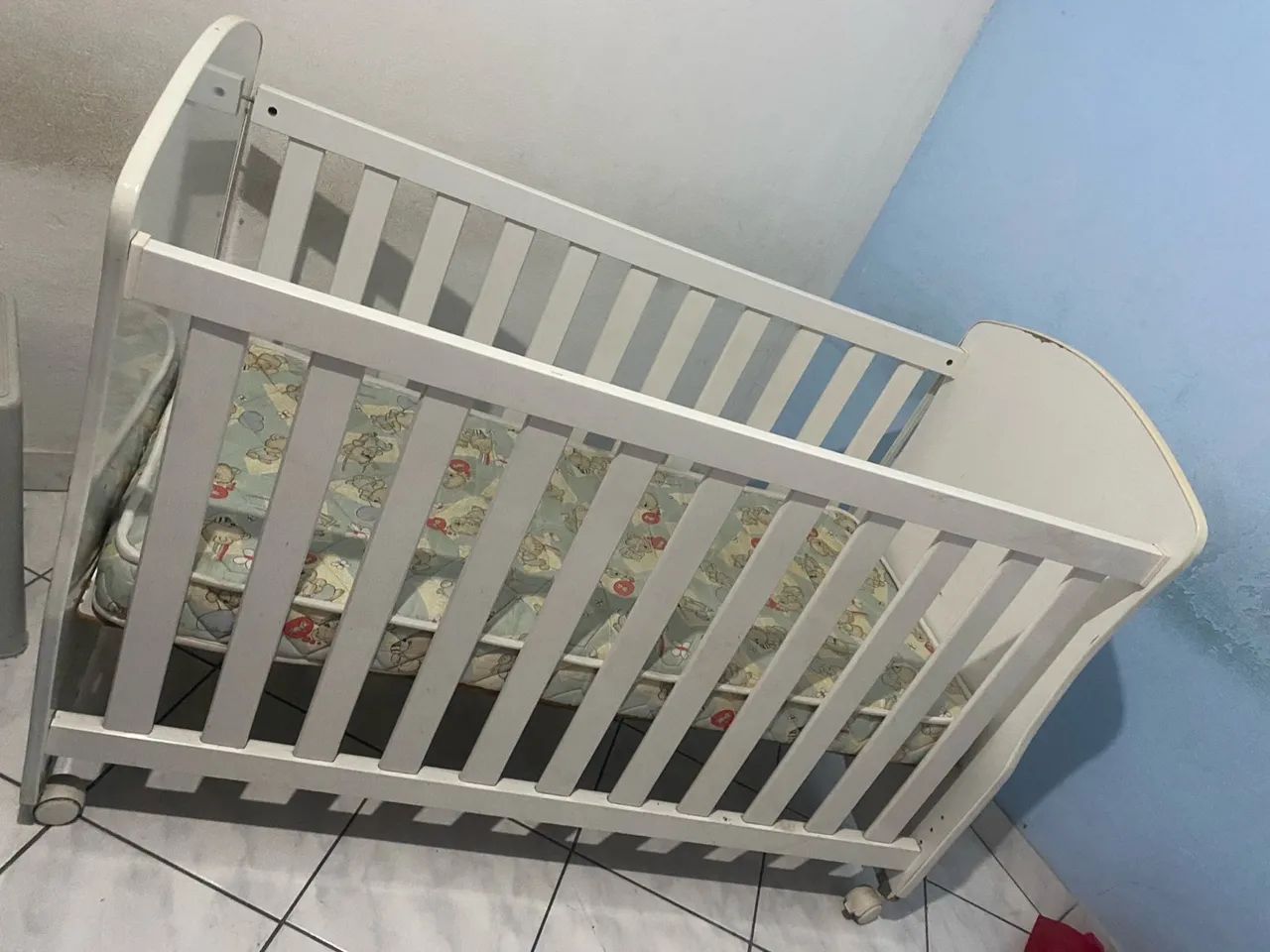 Berço Infantil Branco em Ótimo Estado - Foto 3