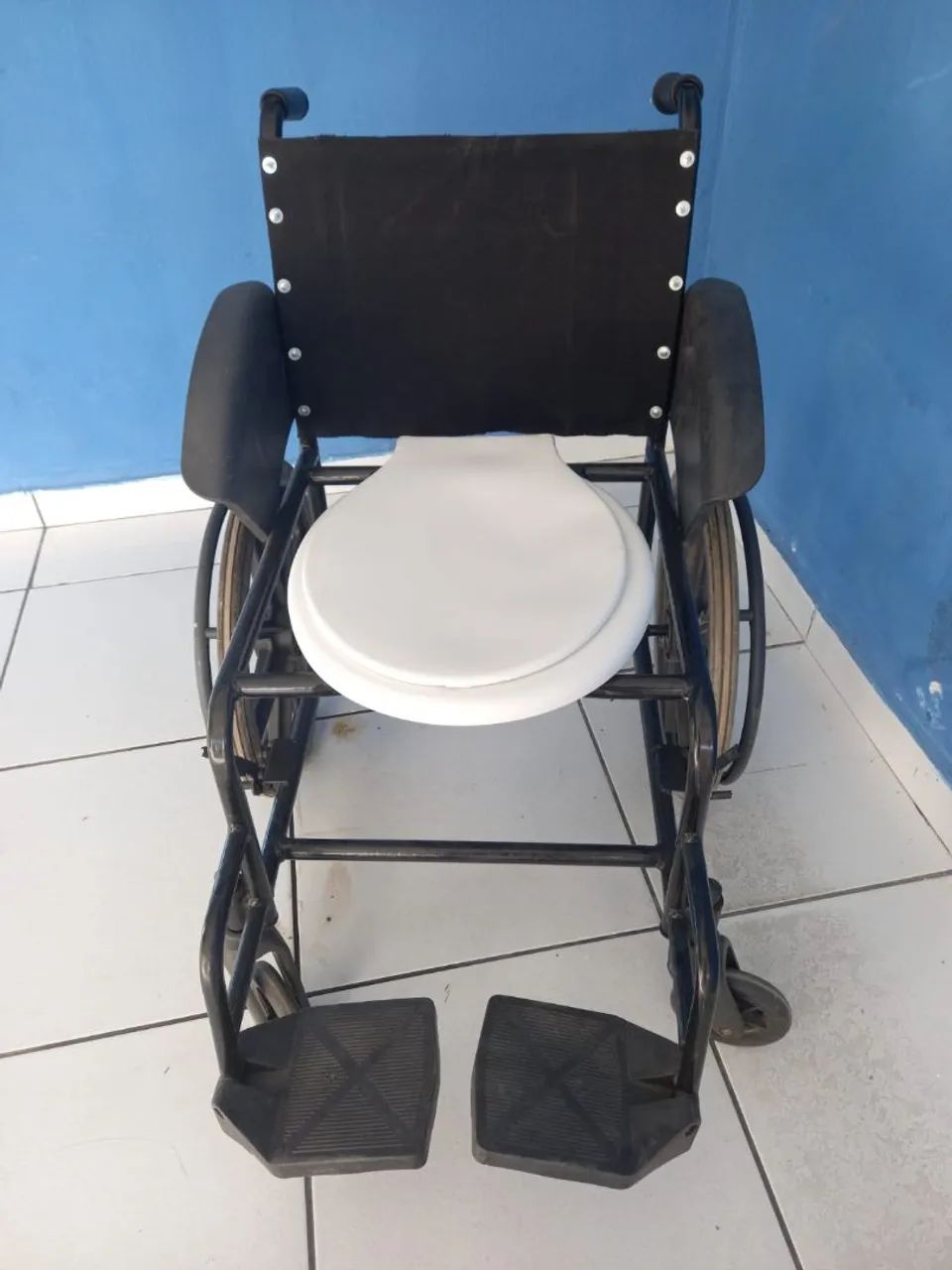 CADEIRA DE BANHO LARGA - Foto 4