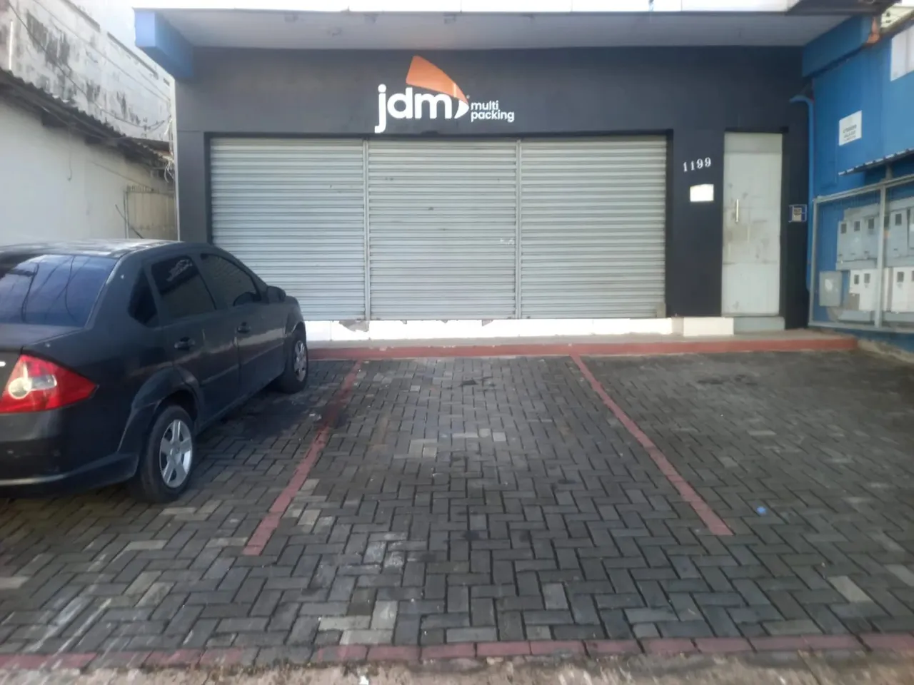Praça 14 / Ponto Comercial / 9. 8. 1. 0. 6. 3. 2 3 1