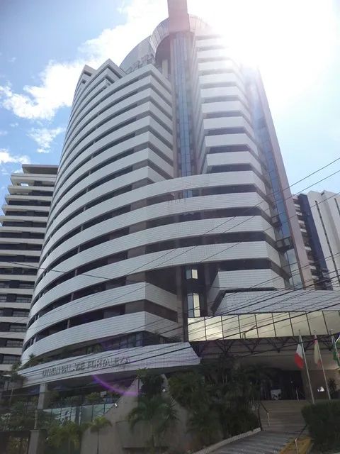 MEIRELES - Av. Beira Mar, 3470, apto 1904, varanda, sala, 1 suite, cozinha americana, banh