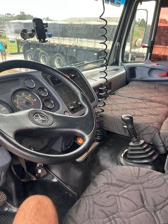 Mercedes Bens 1718 - Foto 8