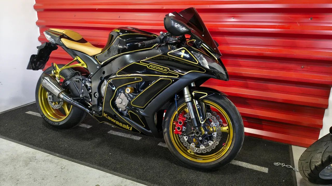Kawasaki Zx-10/ Zx-10r 1000cc 2011 - 1382798482 | OLX