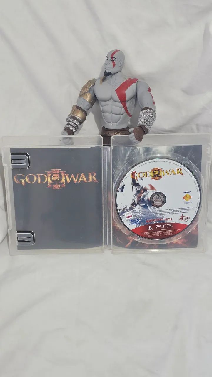 Figura Kratos God of War III mais jogo original item para colecionadores - Foto 2