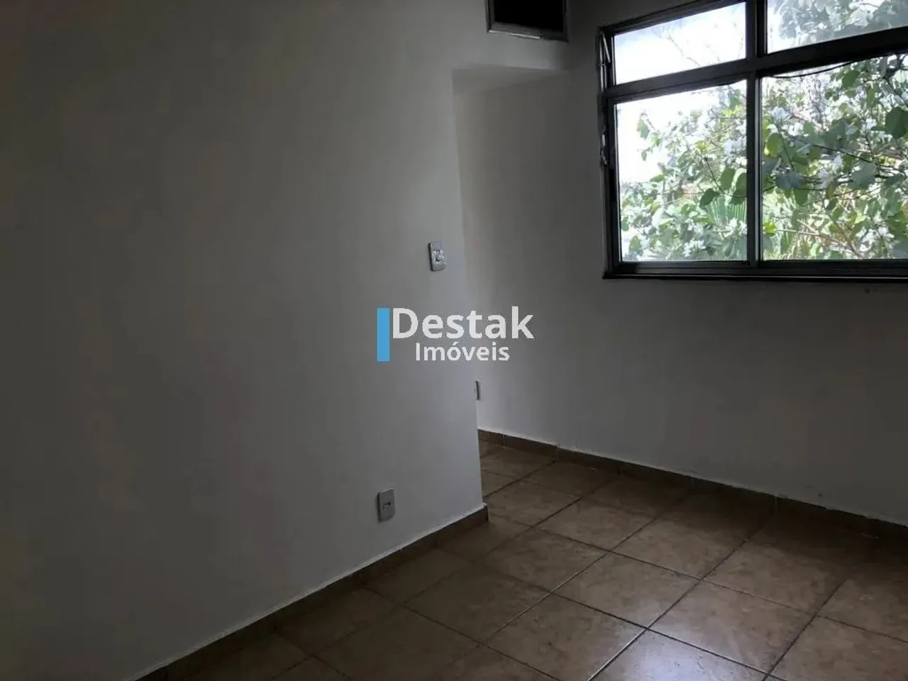 SALA COMERCIAL em VOLTA REDONDA - RJ, ATERRADO