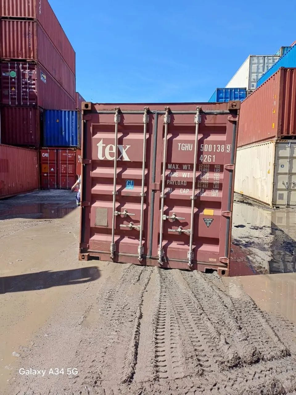 Contêineres - Container Marítimo Comum ou Refrigerado
